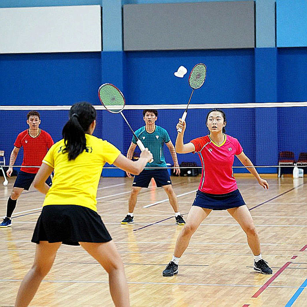 Bên trong kỳ chuyển nhượng cầu lông 2026: hợp đồng, quỹ lương và những dấu chân không ai đếm