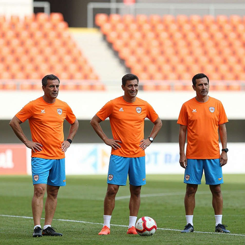 Chi phí mỗi điểm số ở V.League: Bảng tính 37 trận và cánh cửa hẹp của học viện
