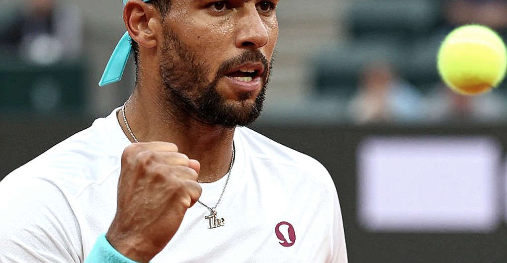 Alcaraz thắng Arnaldi 7-6(6), 6-1 tại Japan Open: Cổ tay, Shapovalov và bài toán điểm số mùa thu