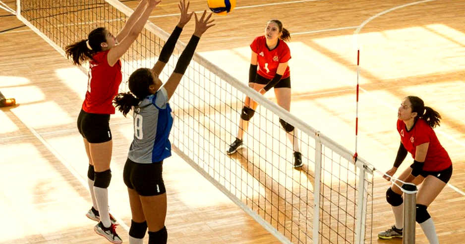 DeLeye ghi 22 điểm, Kentucky hạ Louisville 3-1 trong trận derby Bluegrass