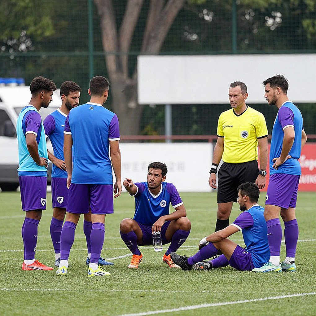 Nguyễn Xuân Son rách bắp chân rời FIFA ASEAN Cup: Việt Nam mất 'số 9 trụ cột' trước trận quyết đấu Thái Lan