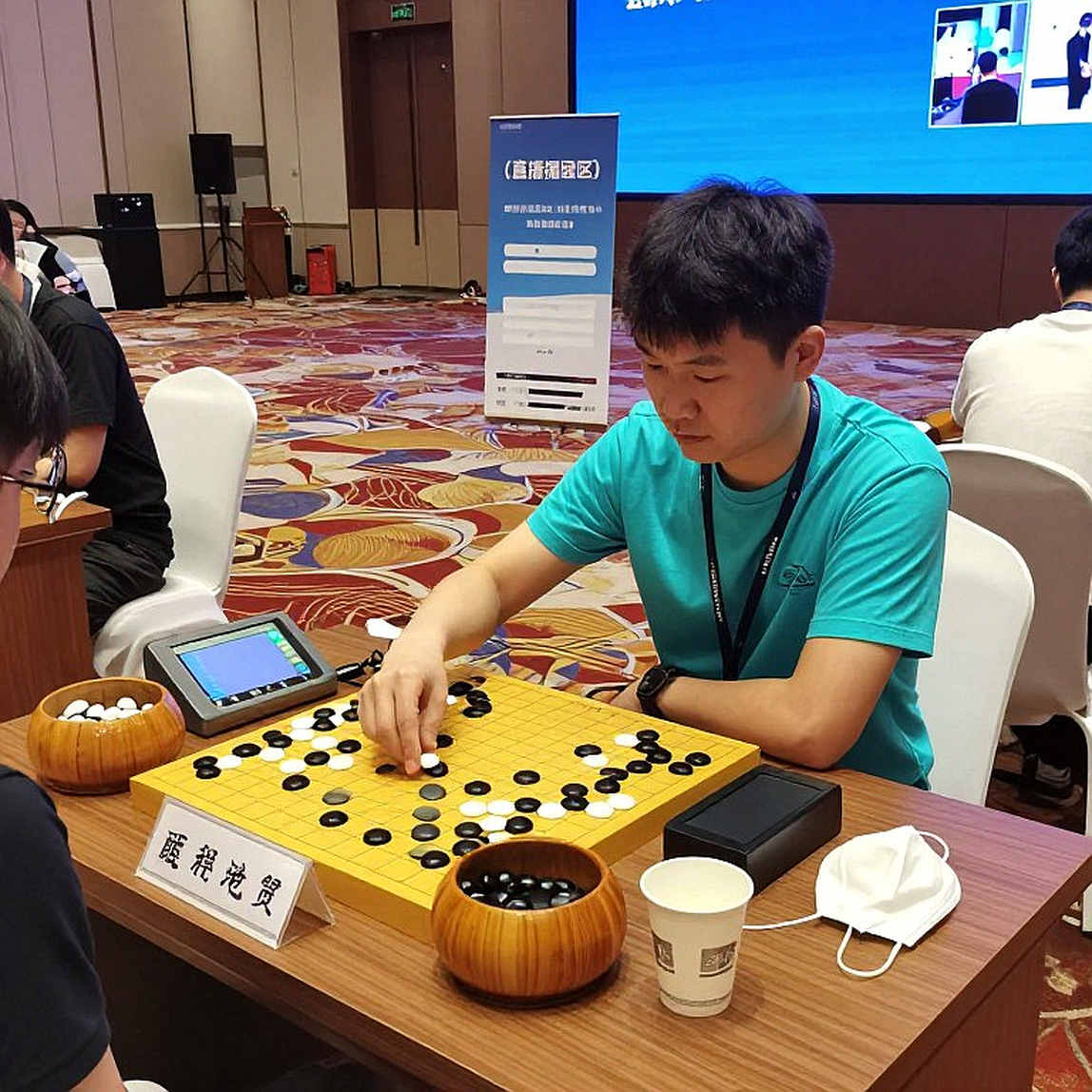 ChessBase Magazine 225: Ván Sicilian, hai mươi bảy ván ngắn và khoảng trống sau tấm bìa