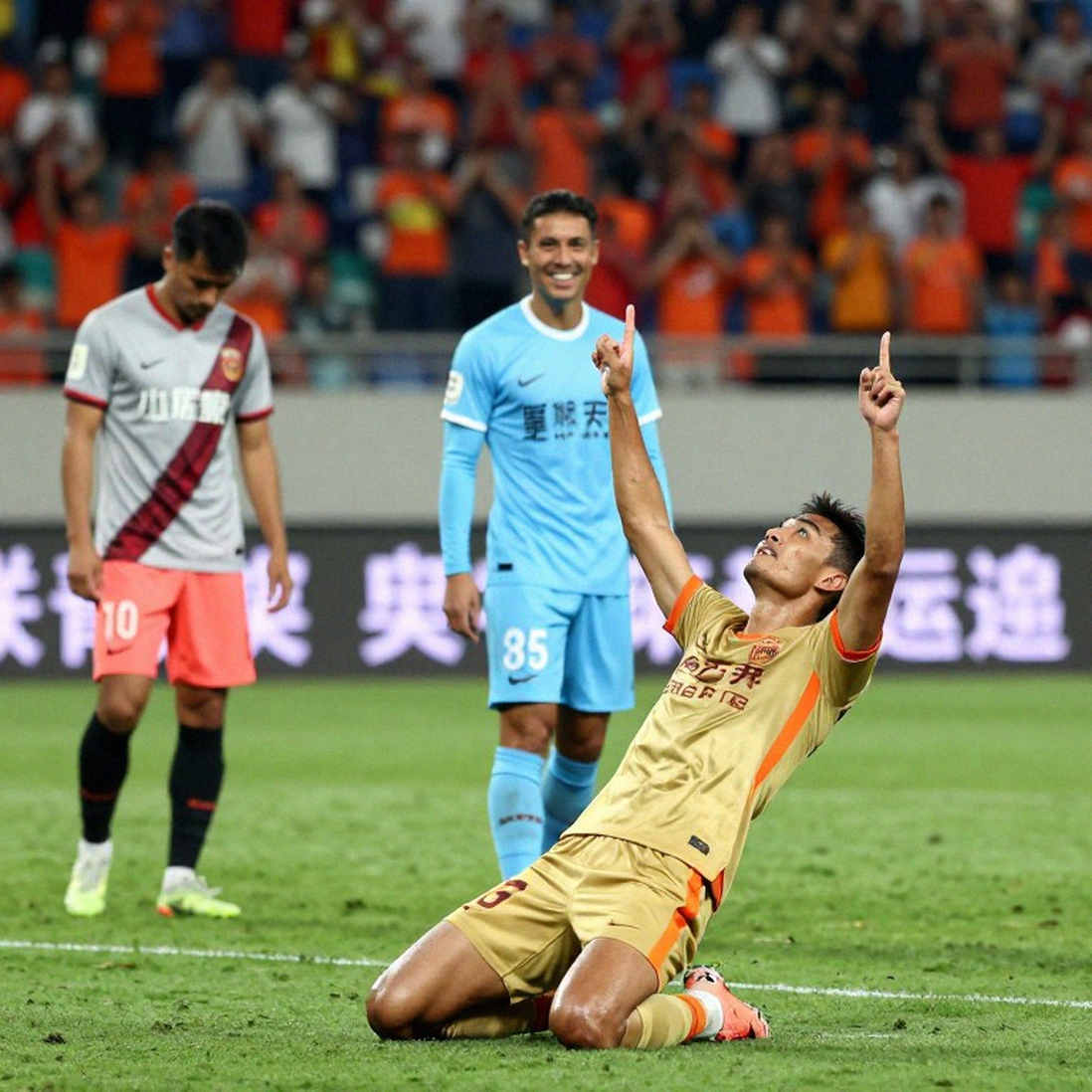Vizcarrondo ngồi ghế nóng Vinotinto: 12 trận ở América, 6 thẻ vàng và canh bạc World Cup của bóng đá Venezuela