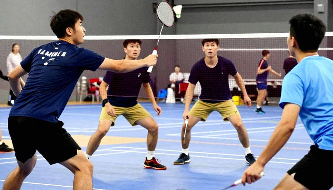 Hai huy chương vàng và một đội hình đang nứt: bài toán cầu lông Trung Quốc trước Aichi-Nagoya 2026